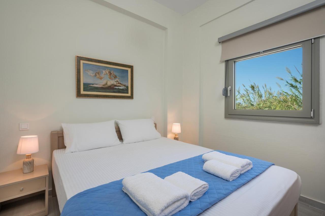 Sea Breeze Apartments Kolimvarion Bagian luar foto